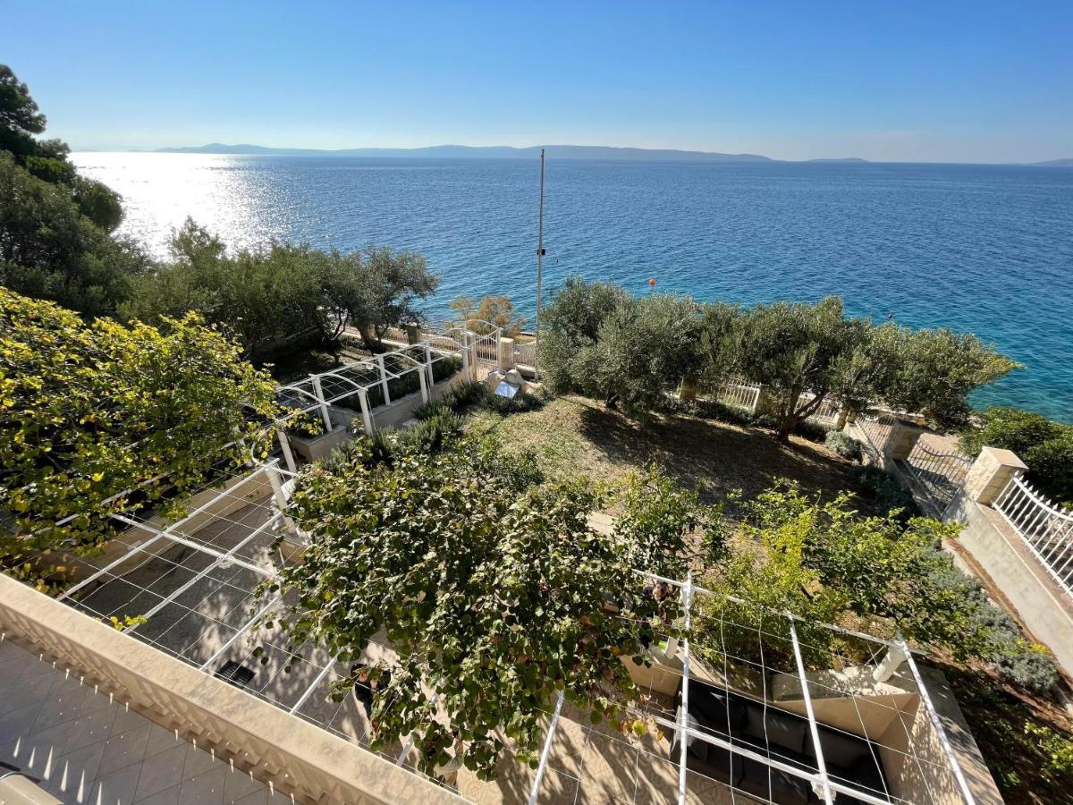 Luxury Seaside Villa With A Classic Mediterranean Olive Garden, A Fully Equipped Professional Kitchen, Pool, Sauna, Padle Boards And Canoe - Miolin Beach House 트로기르 외부 사진