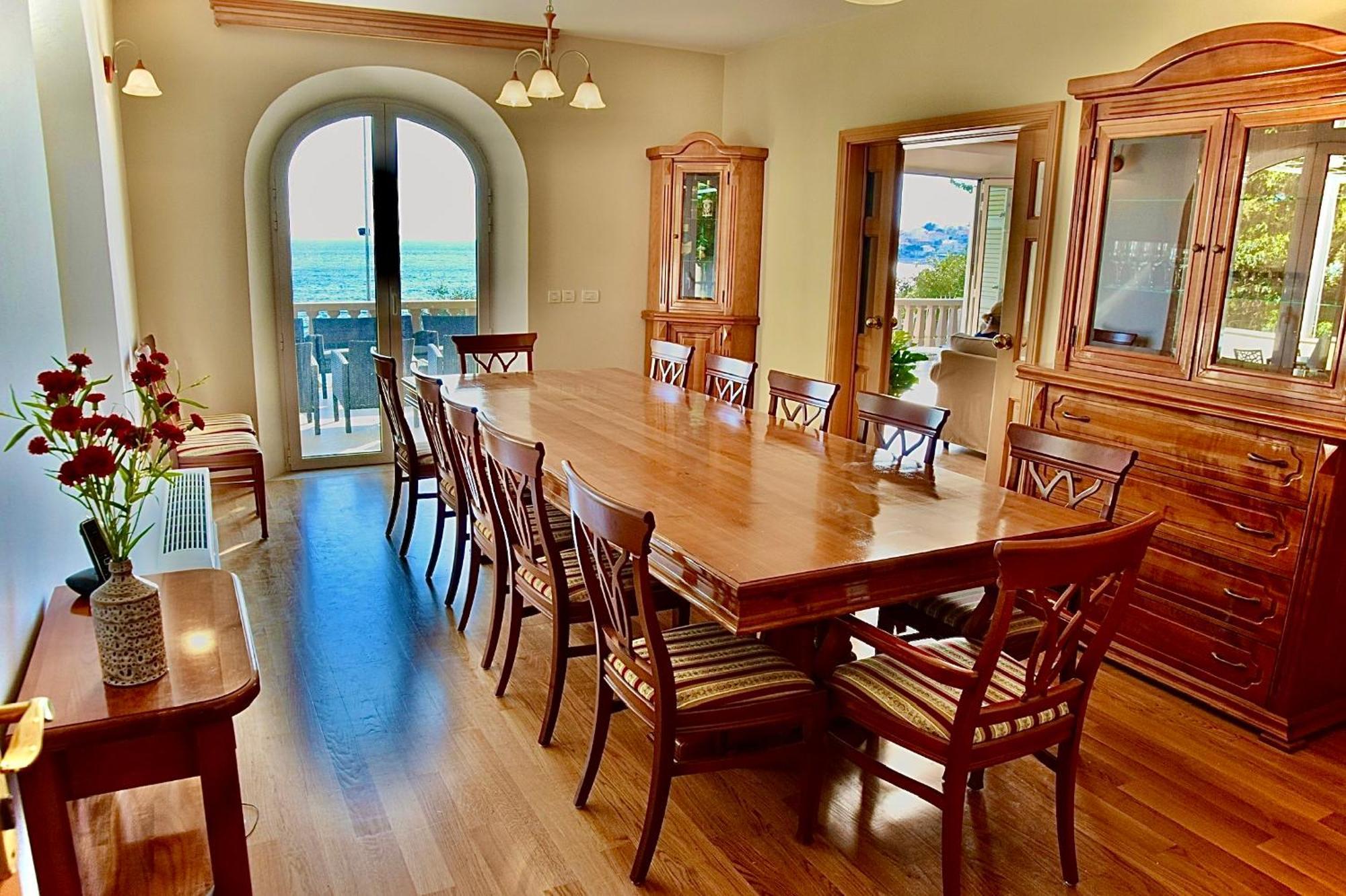 Luxury Seaside Villa With A Classic Mediterranean Olive Garden, A Fully Equipped Professional Kitchen, Pool, Sauna, Padle Boards And Canoe - Miolin Beach House 트로기르 외부 사진