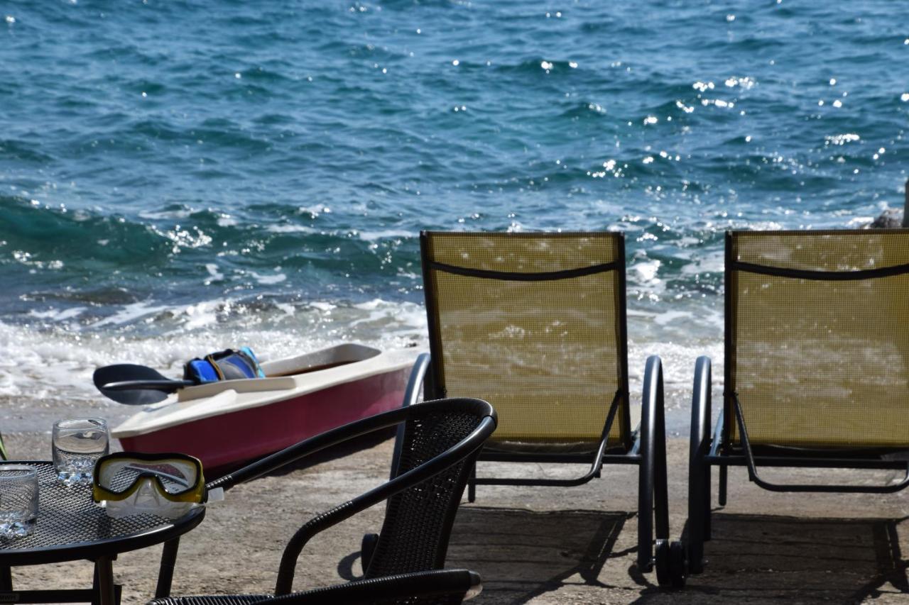 Luxury Seaside Villa With A Classic Mediterranean Olive Garden, A Fully Equipped Professional Kitchen, Pool, Sauna, Padle Boards And Canoe - Miolin Beach House 트로기르 외부 사진